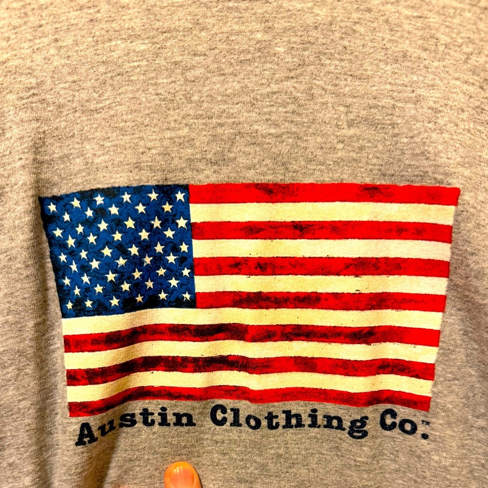 Austin Clothing Company Gray Tee with American Flag Size XL